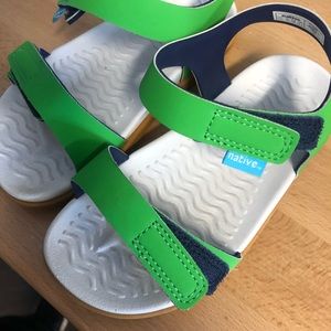 Native sand castle sandals size 12